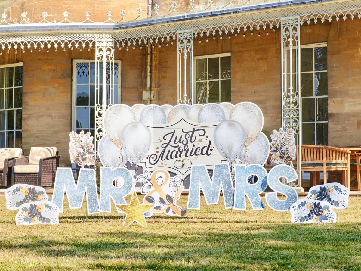 Just Married Mr & Mrs display outside a country house