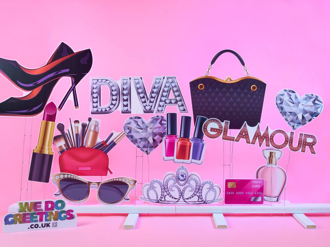 Diva theme: heels, handbag, lipstick, tiara and Glamour sign